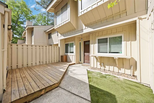 $1,800 | 2325 West Settler's Way, The Woodlands, TX 77380