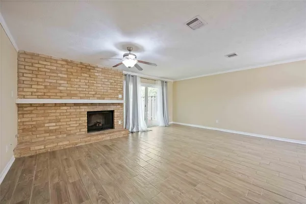 $1,800 | 2325 West Settler's Way, The Woodlands, TX 77380