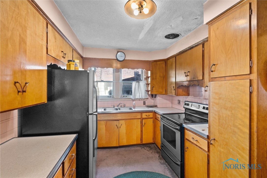 35 Rockingham Street Toledo, OH 43608 - Photo 13 of 24 Gallery Image 13