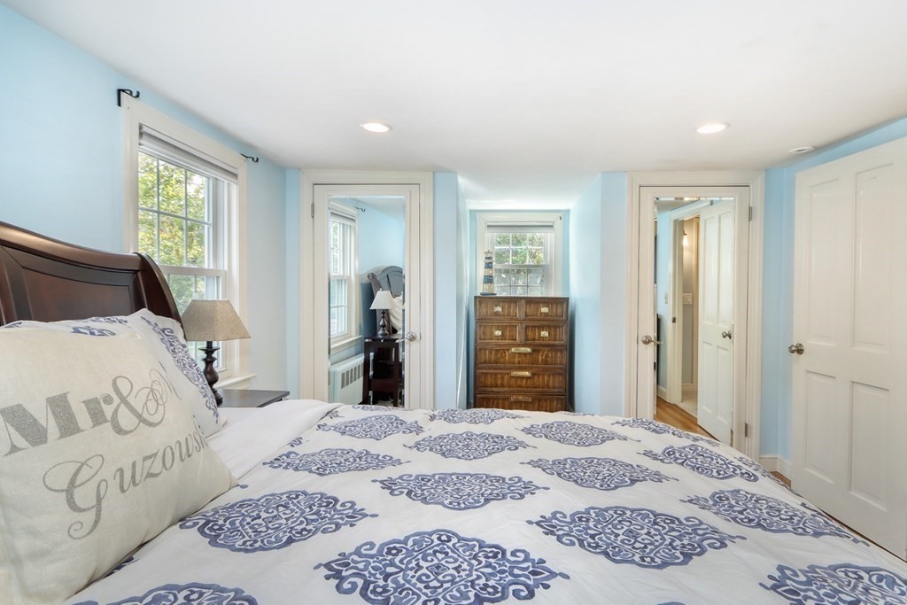 39 Sycamore Road Melrose, MA 02176 - Photo 20 of 42 Gallery Image 20