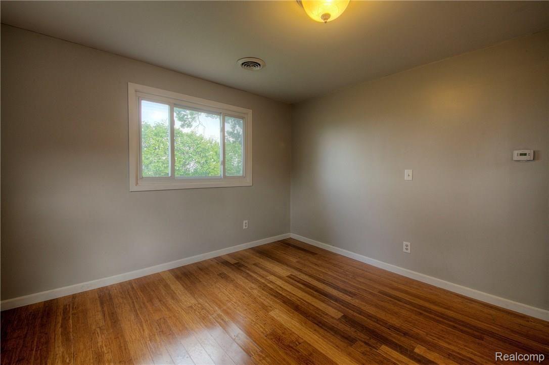 13425 South Beyer Road Birch Run, MI 48415 - Photo 8 of 46 930A4351_2_3.jpg