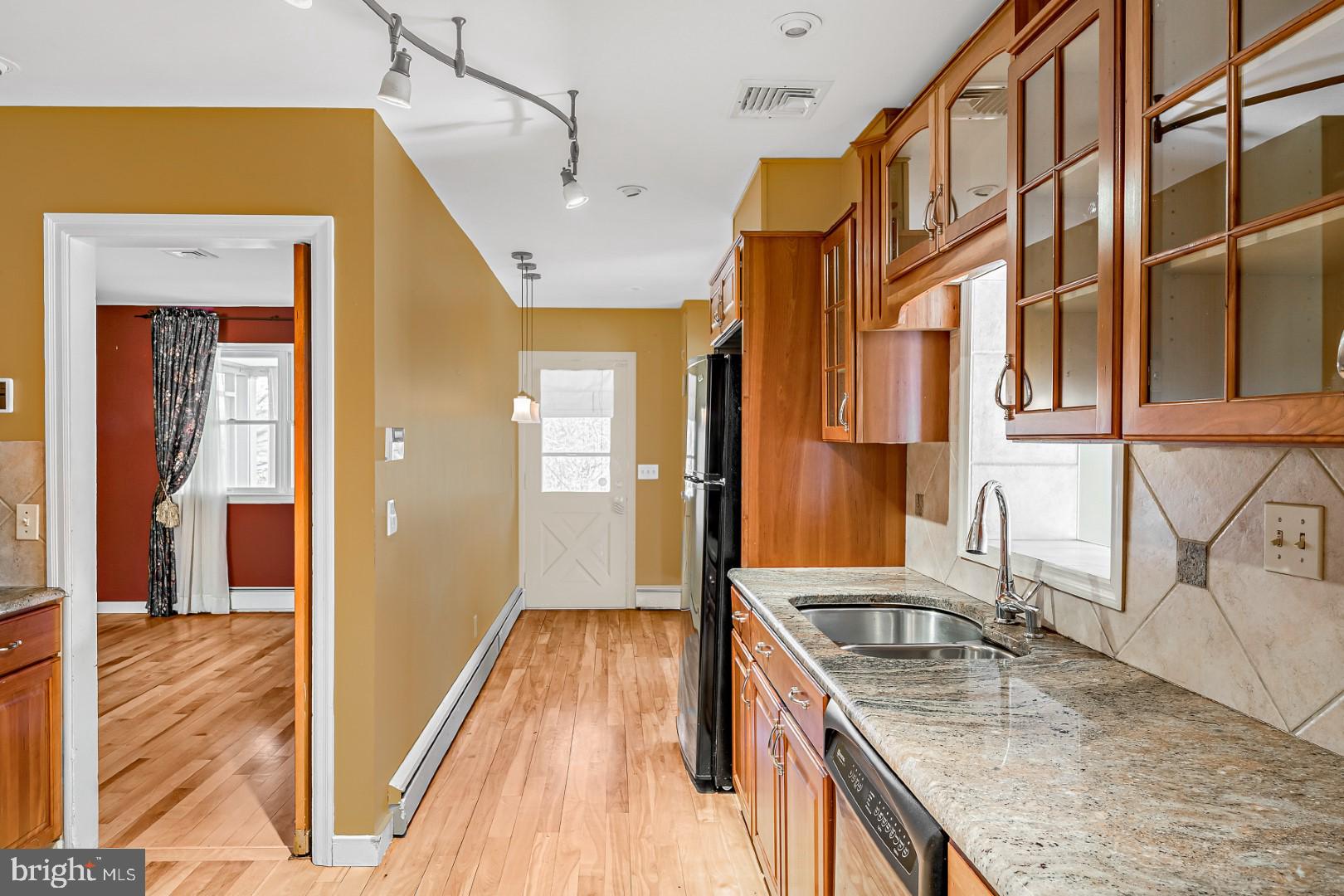 761 Linden Road Hershey, PA 17033 - Photo 6 of 19 Gallery Image 6