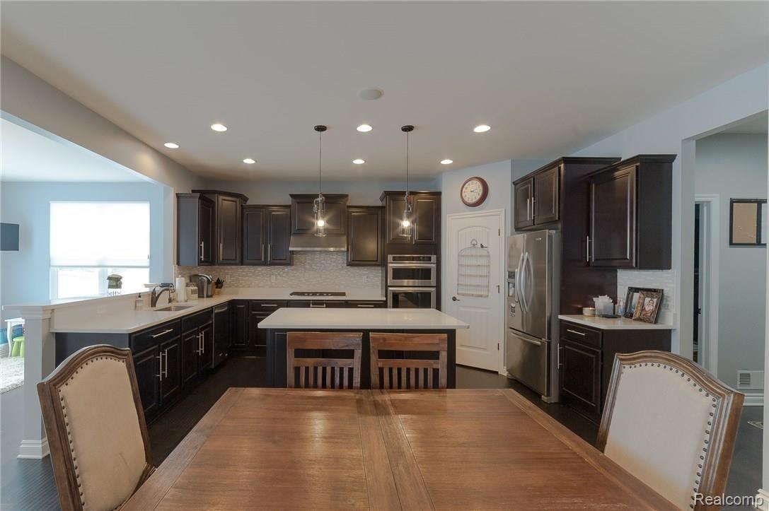 6965 Oakhurst Ridge Road Clarkston, MI 48348 - Photo 21 of 39 6965 Oakhurst-24.jpg