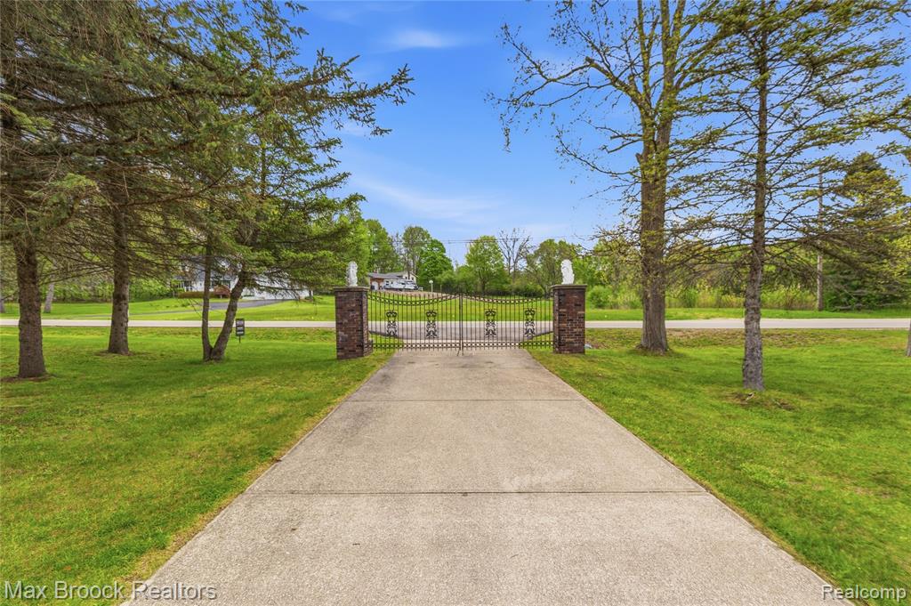1392 Maple Grove Road Lapeer, MI 48446 - Photo 3 of 68