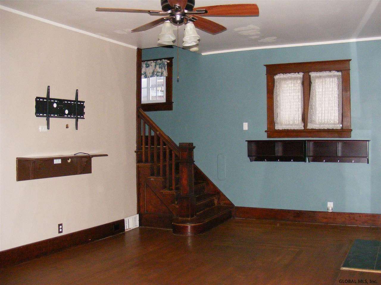 37 Romeyn Avenue Amsterdam, NY 12010 - Photo 2 of 4 Photo 2