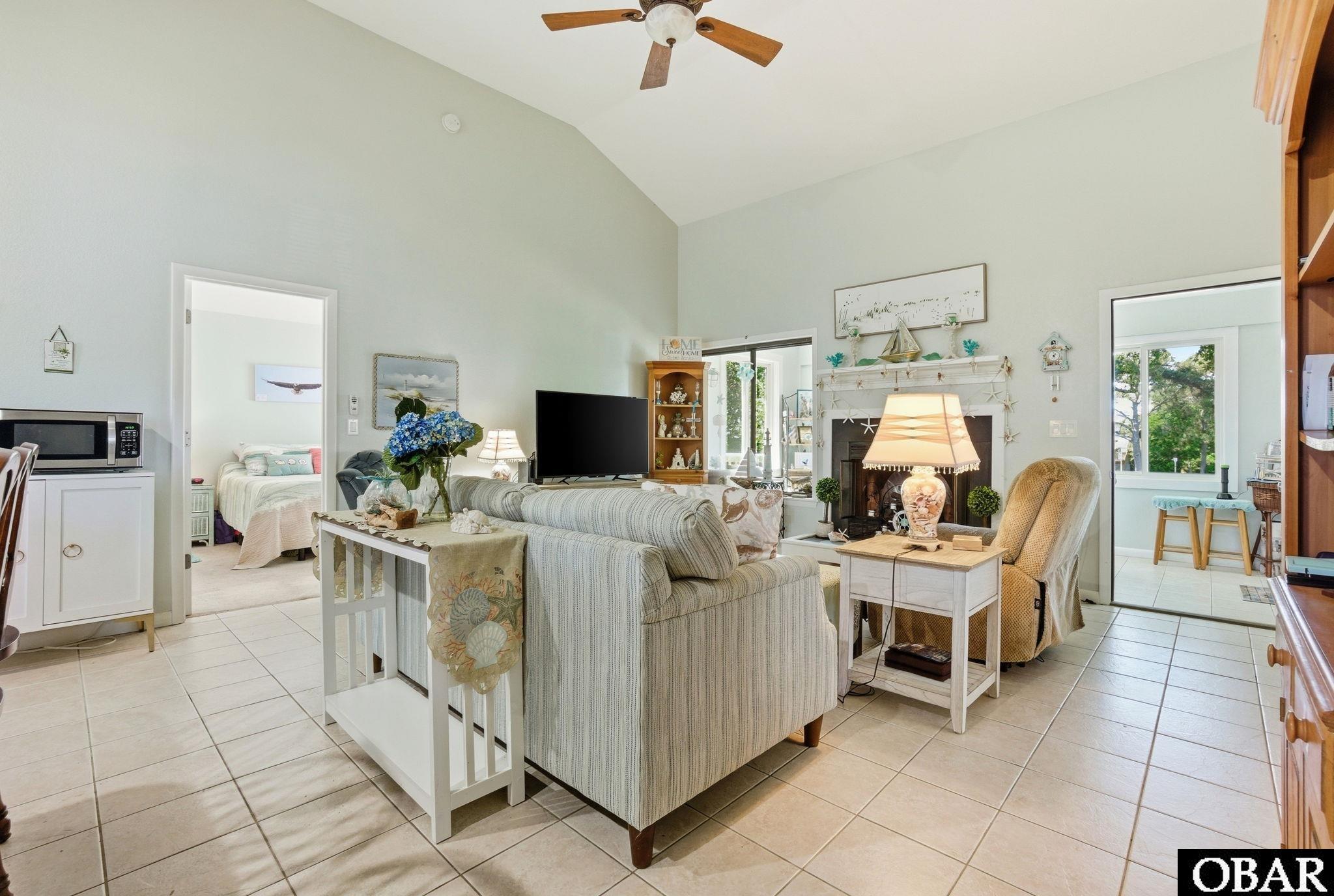 3950 Pineway Drive Kitty Hawk, NC 27949 - Photo 21 of 92 Living Room