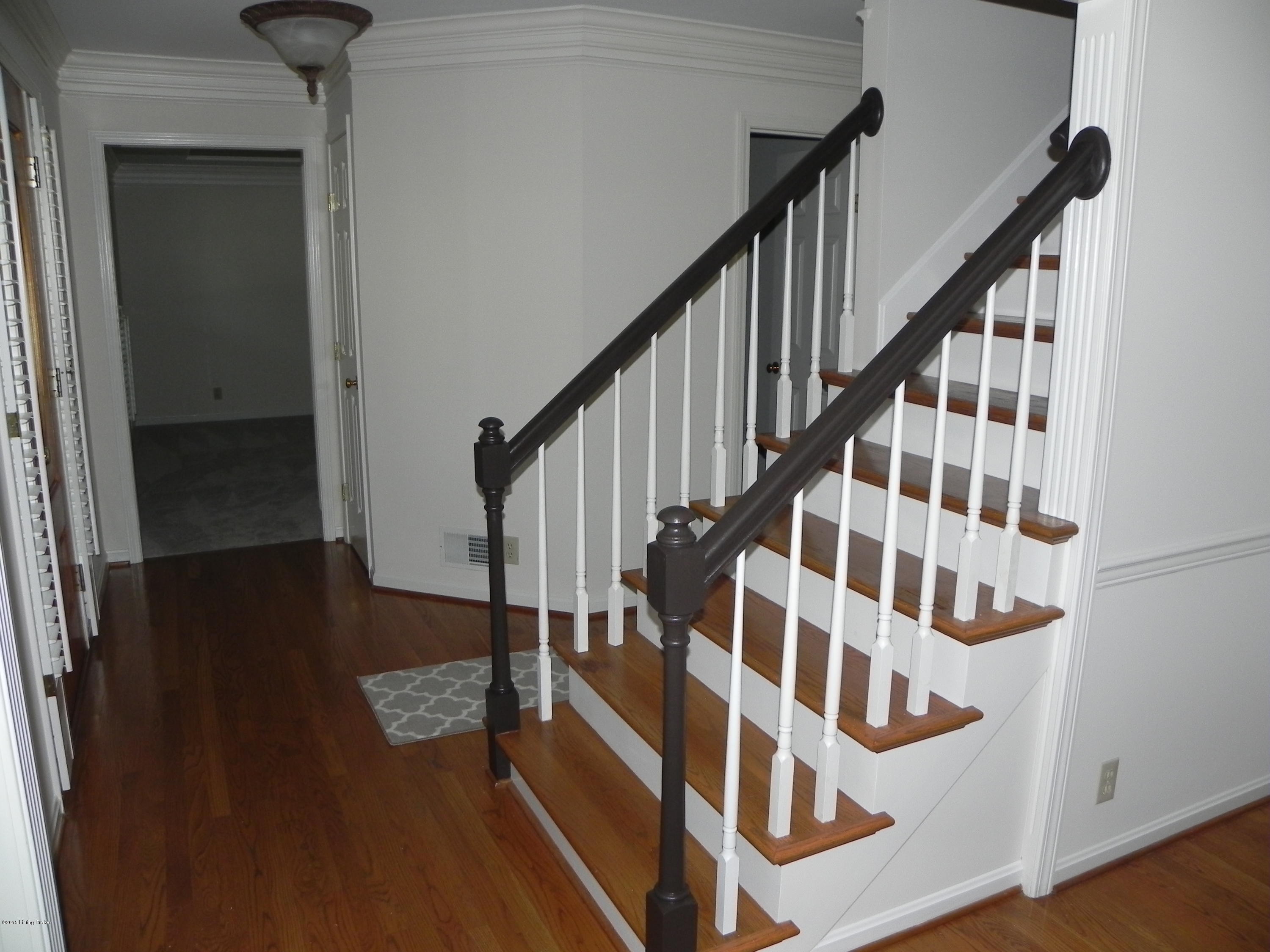 7010 Rock Hill Road Prospect, KY 40059 - Photo 7 of 34 07_Foyer02