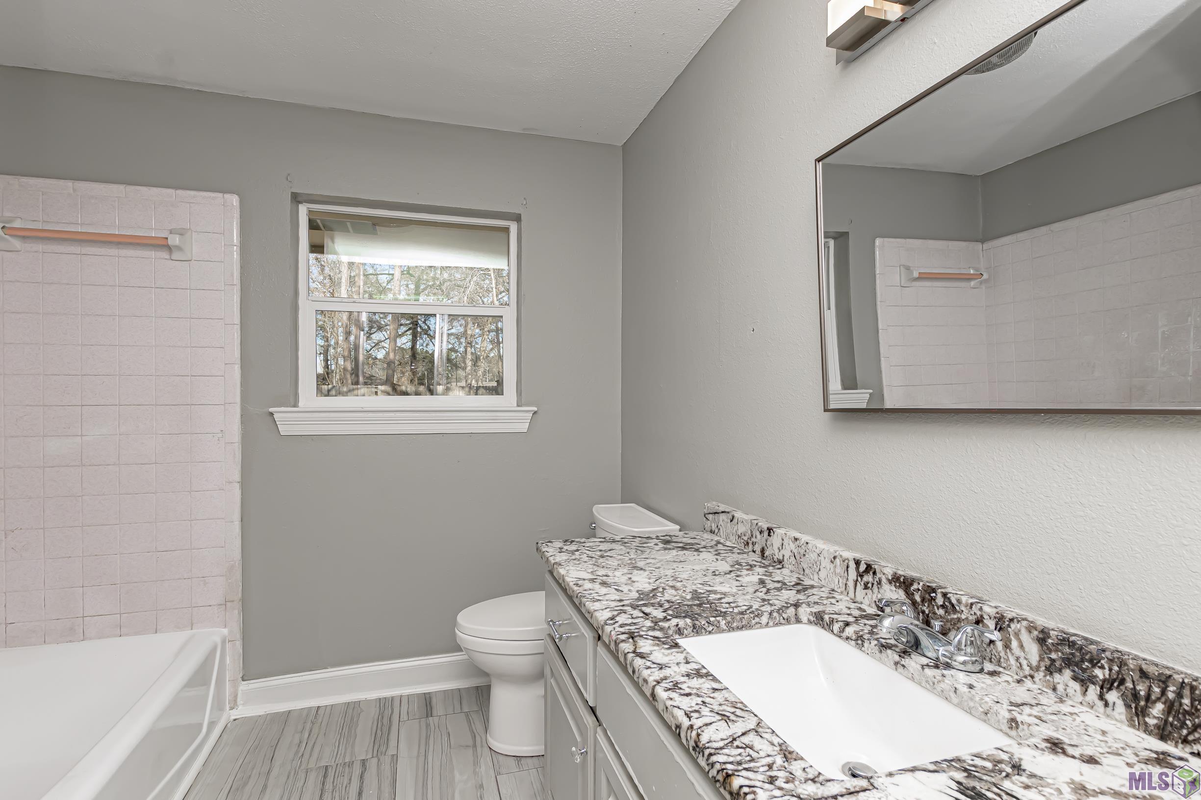 13543 Reed Avenue Central, LA 70818 - Photo 8 of 15