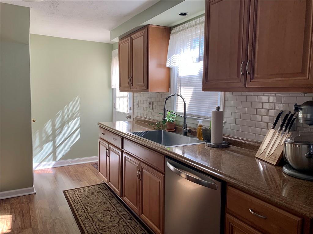 209 Siebert Road Pittsburgh, PA 15237 - Photo 7 of 25