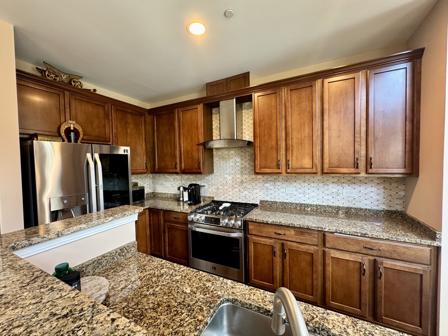 11 East Willow Road Wheeling, IL 60090 - Photo 8 of 27