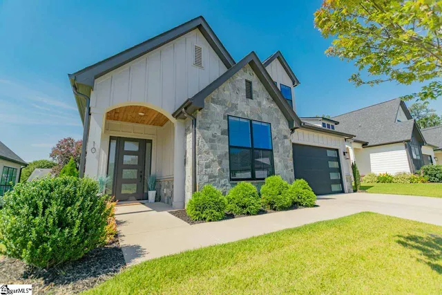 $699,950 | 10 Waterville Way, Simpsonville, SC 29681