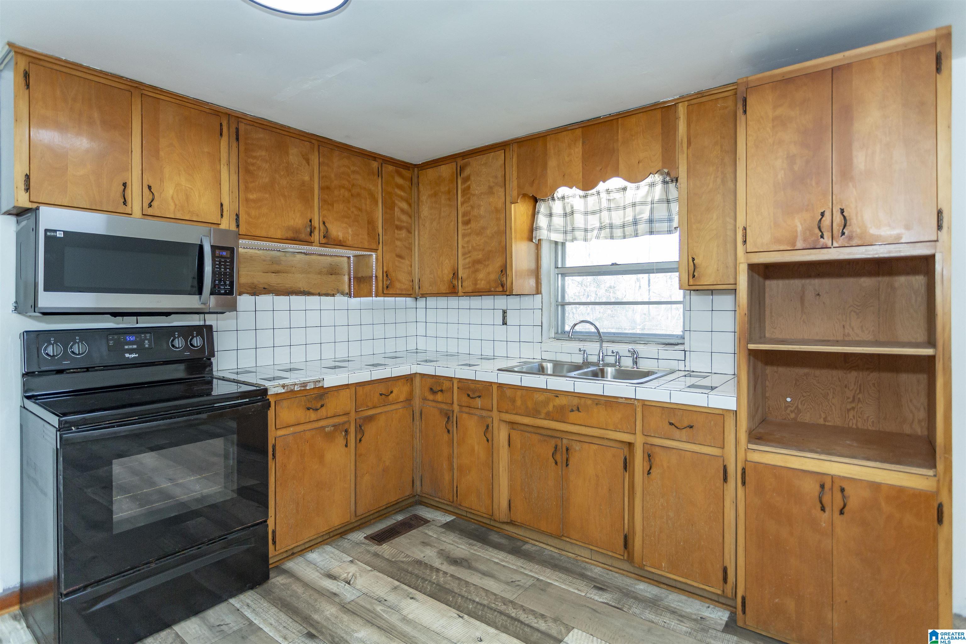 9333 Central Road Warrior, AL 35180 - Photo 11 of 40