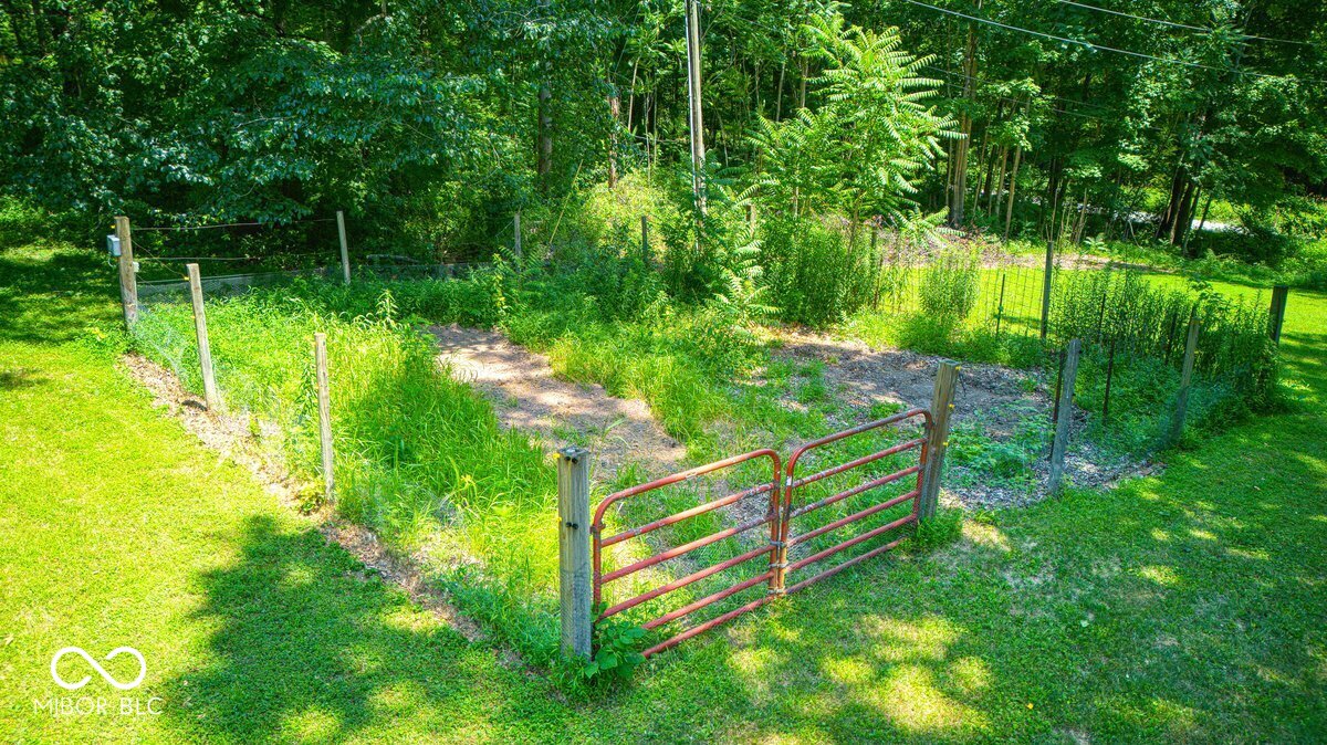 8910 Richarts Road Morgantown, IN 46160 - Photo 11 of 67 Gallery Image 11
