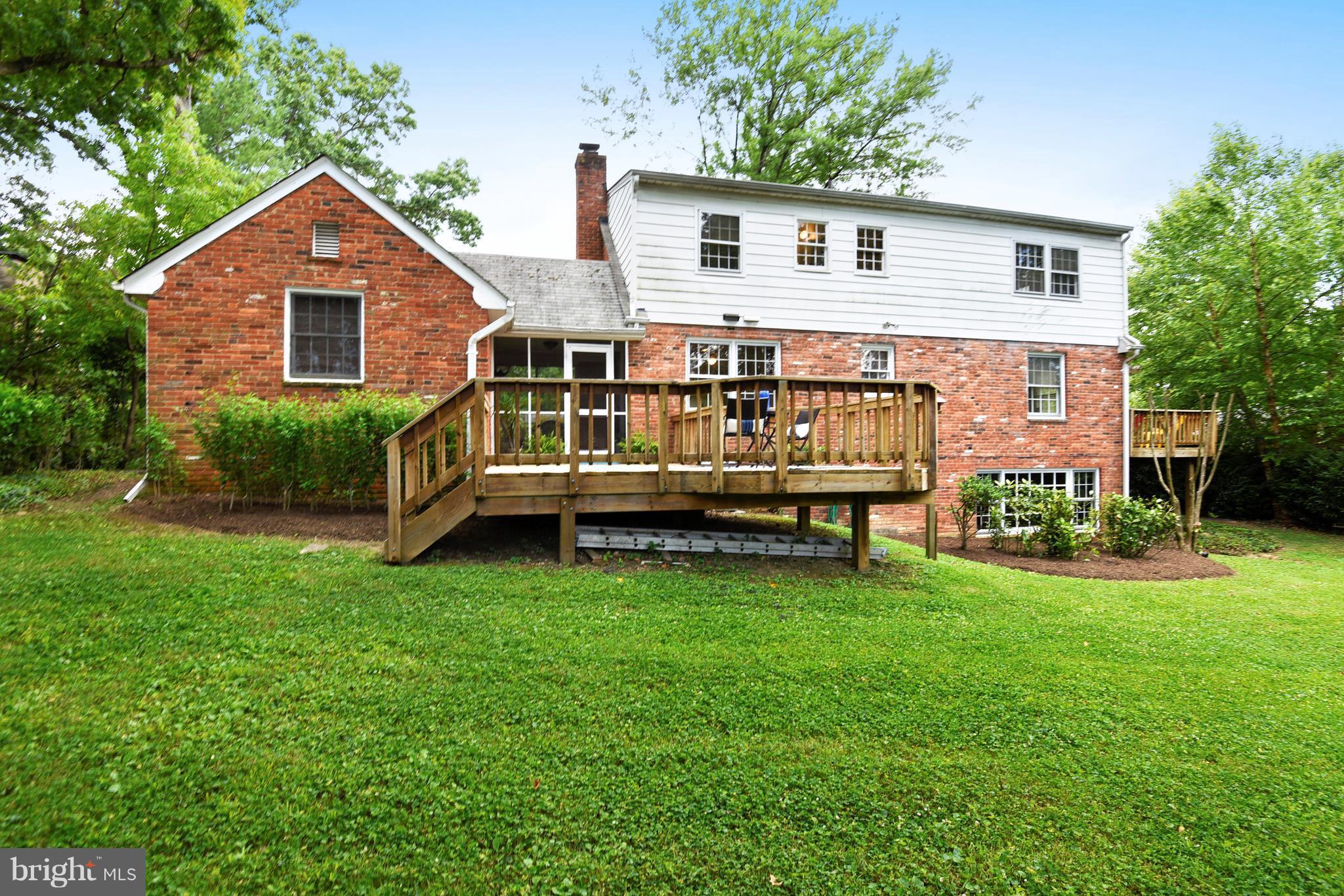 3931 Chesterbrook Road Arlington, VA 22207 - Photo 2 of 28 Well maintained North Arlington home