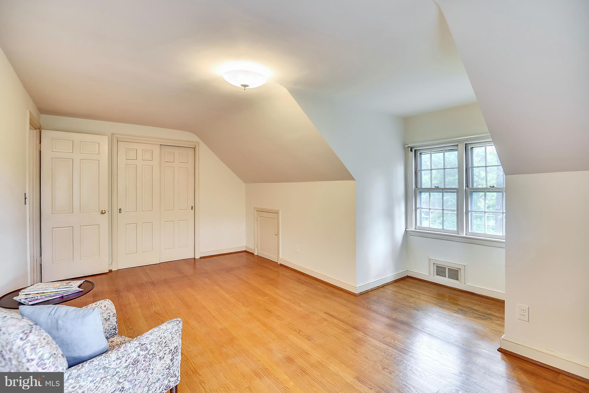 3931 Chesterbrook Road Arlington, VA 22207 - Photo 23 of 28 Upper level bedroom with front yard view