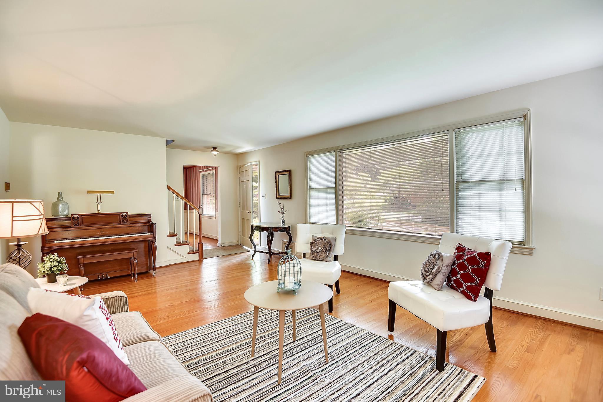 3931 Chesterbrook Road Arlington, VA 22207 - Photo 10 of 28 Sun filled living room