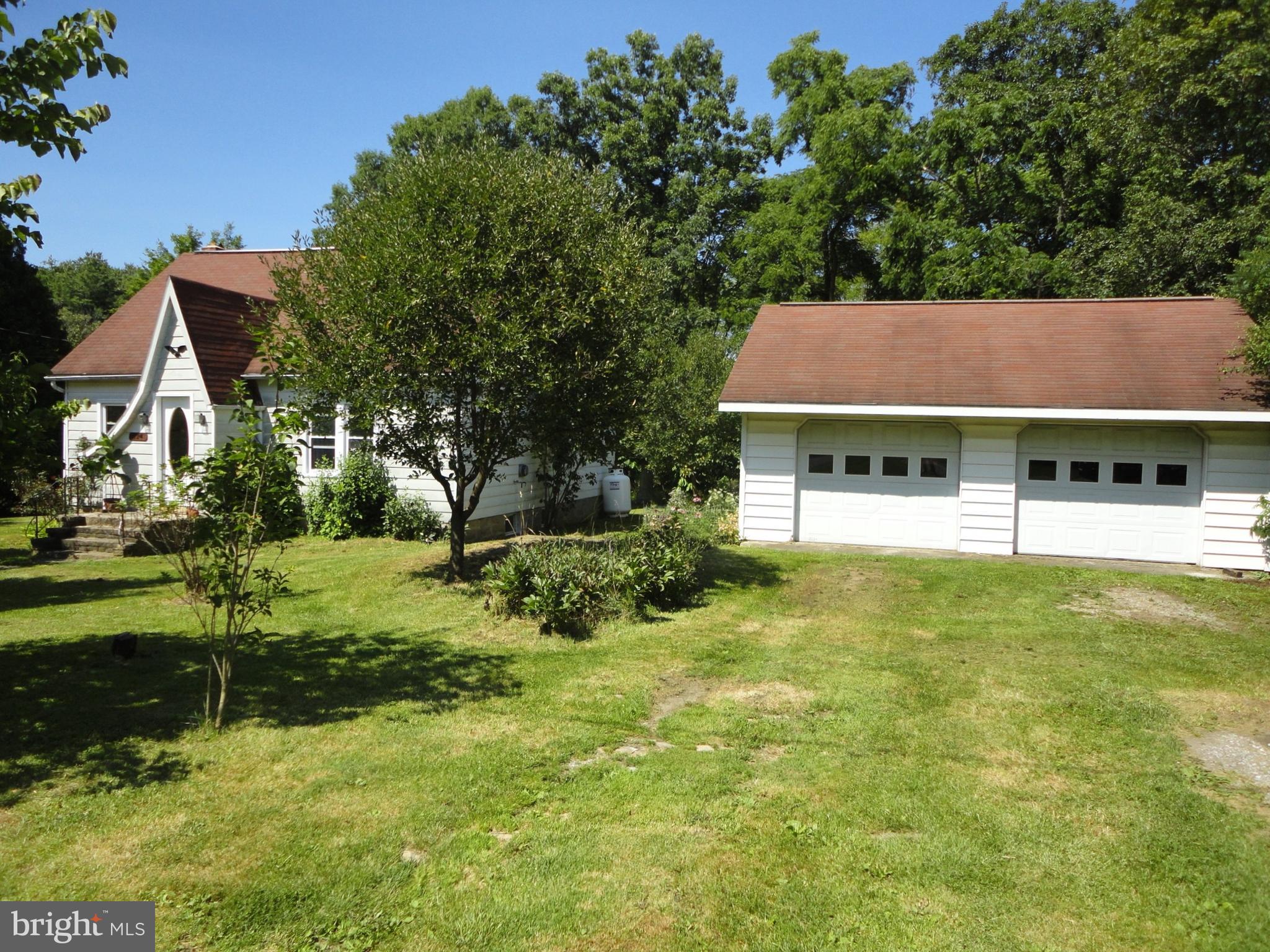 624 Plank Road Fallentimber, PA 16639 - Photo 2 of 40