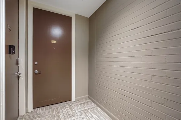 $1,200 | 3600 Montrose Boulevard, Unit 106, Houston, TX 77006