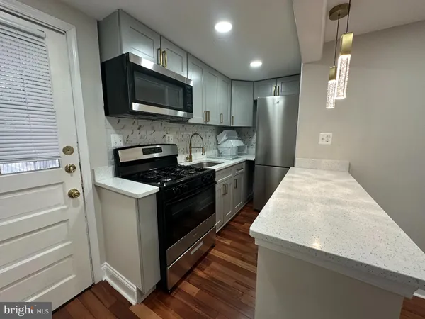 $1,300 | 6200 54th Place, Unit 11, Riverdale, MD 20737