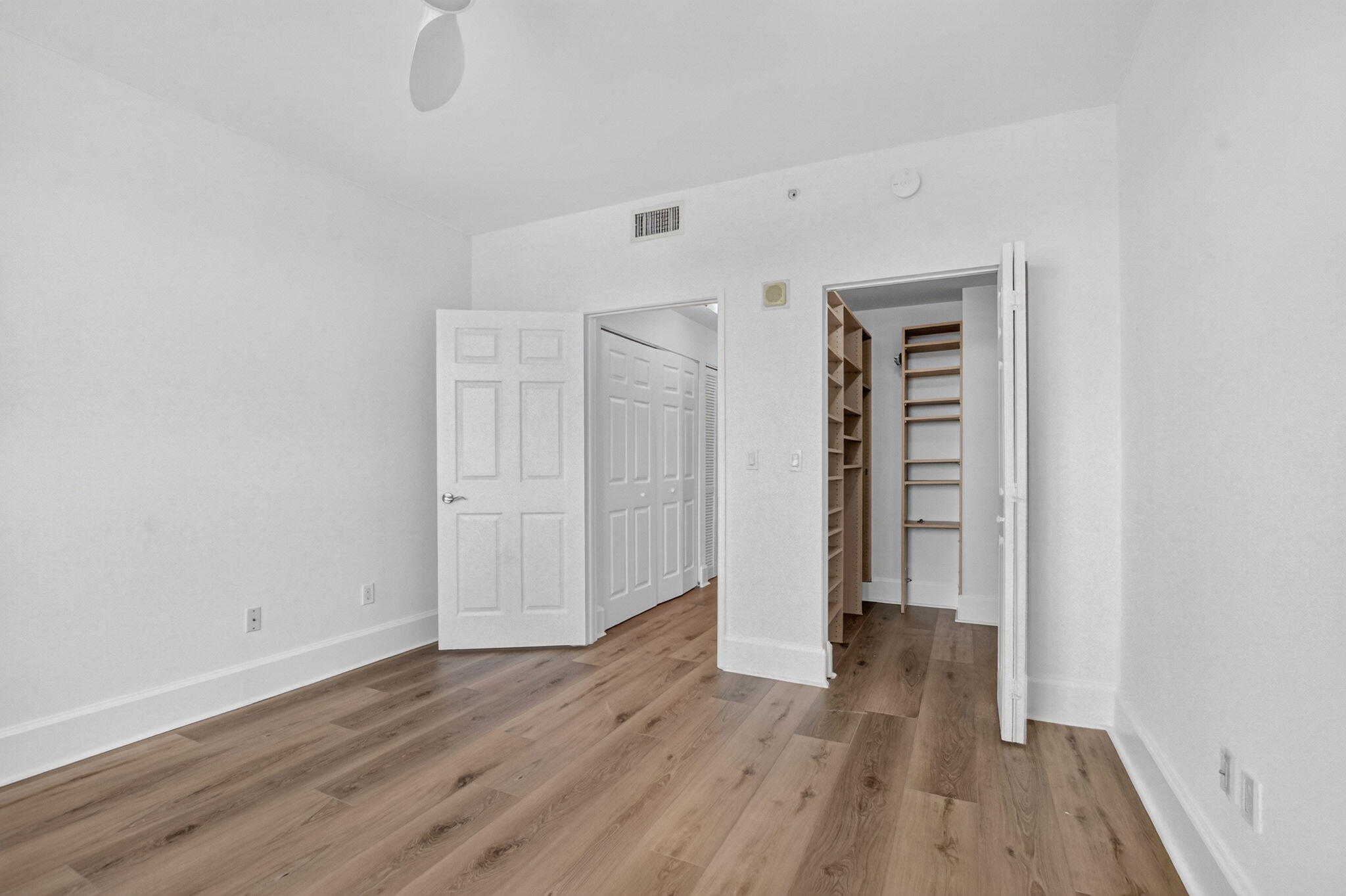 233 South Federal Highway, Unit 623 Boca Raton, FL 33432 - Photo 18 of 37 25-web-or-mls-DSC_2358