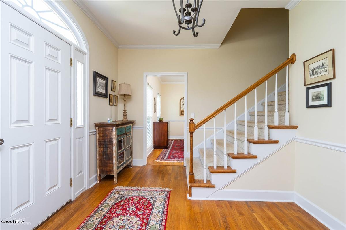 178 Rivoli Landing Macon, GA 31210 - Photo 2 of 28 Foyer