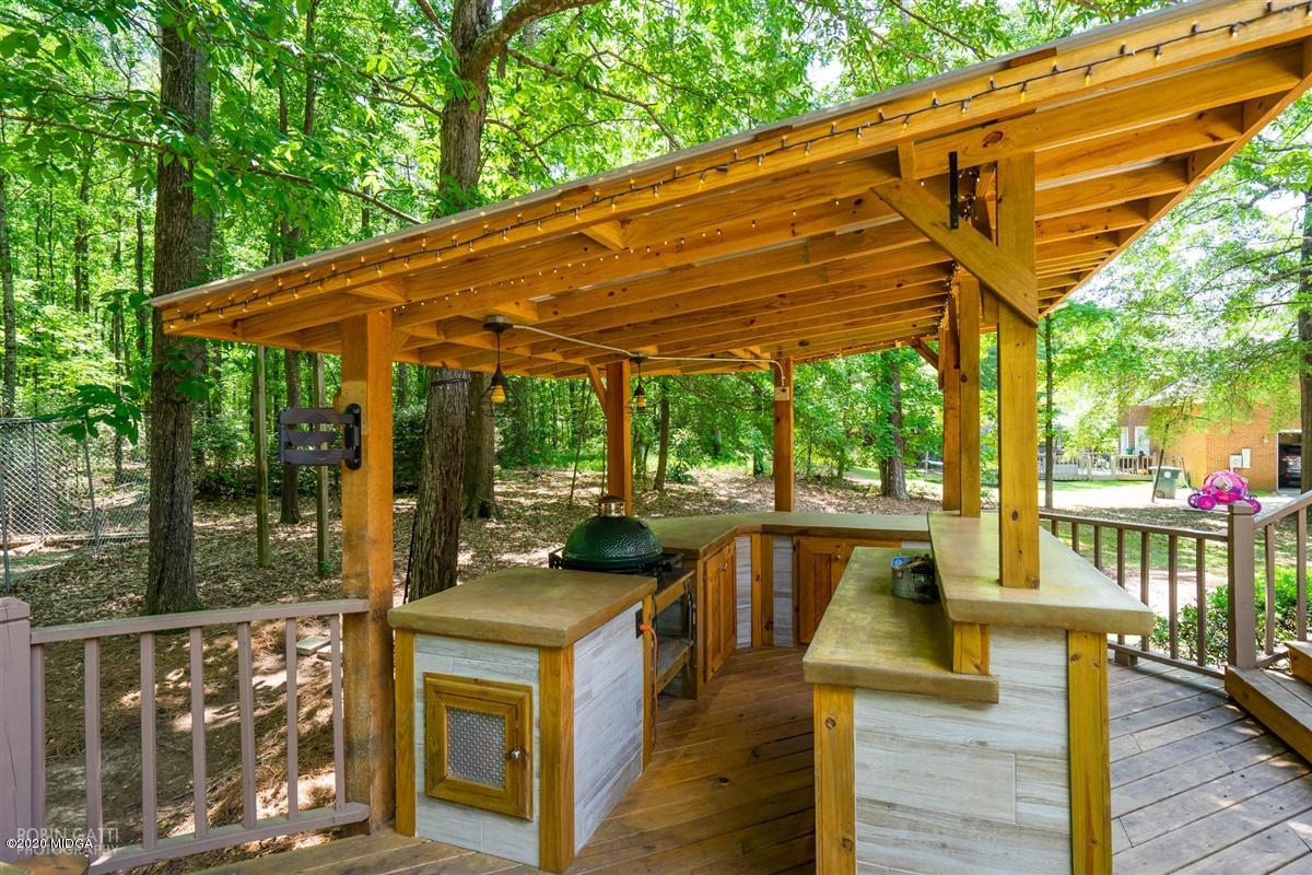 178 Rivoli Landing Macon, GA 31210 - Photo 25 of 28 Outdoor Kitchen