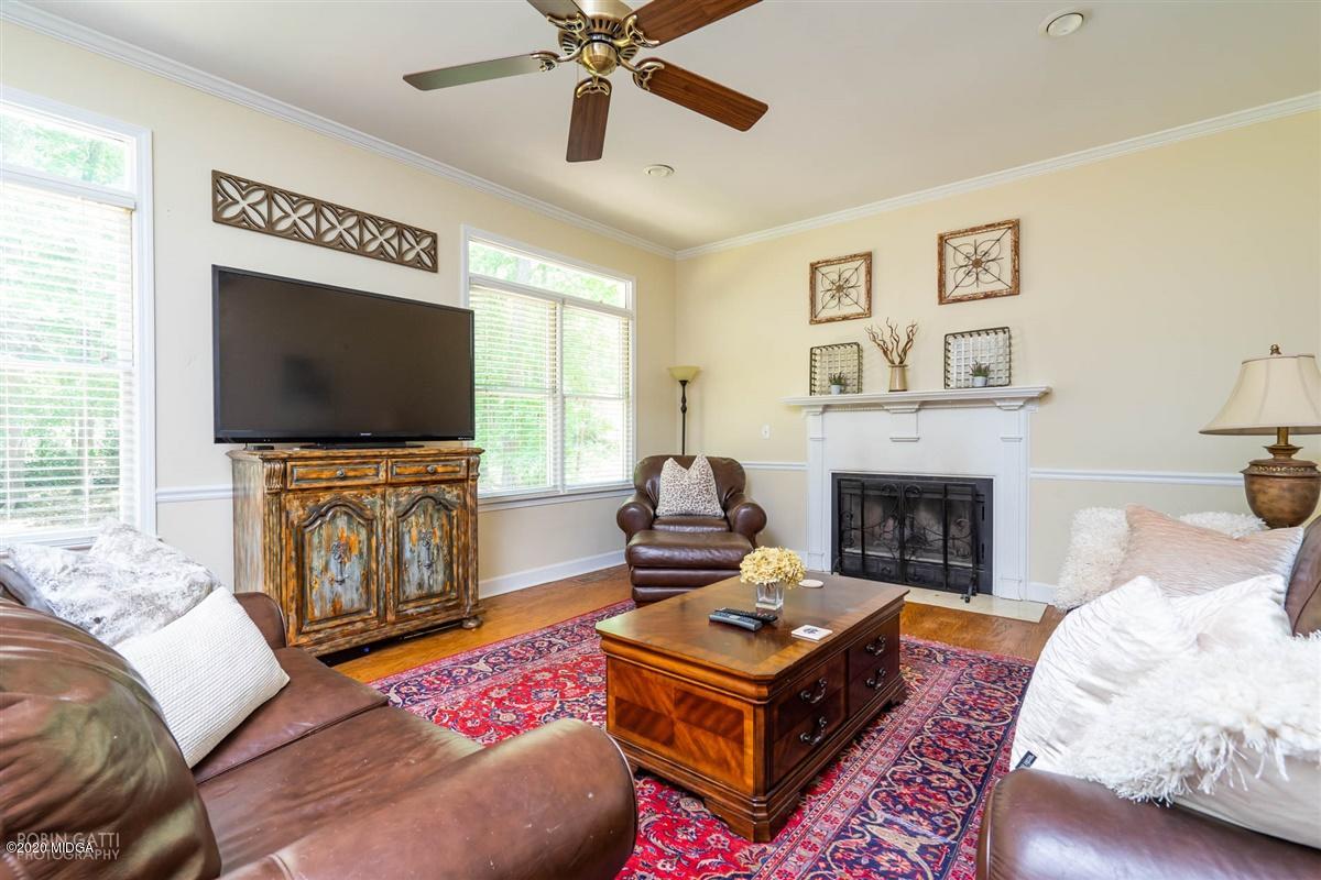 178 Rivoli Landing Macon, GA 31210 - Photo 10 of 28 Great Room