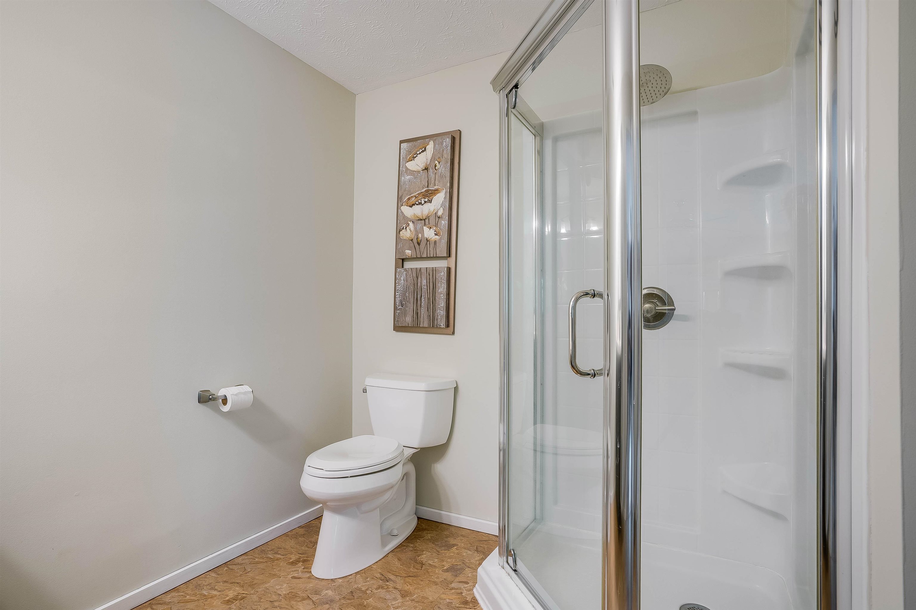 91 Hardy Road Bedford, NH 03110 - Photo 16 of 39