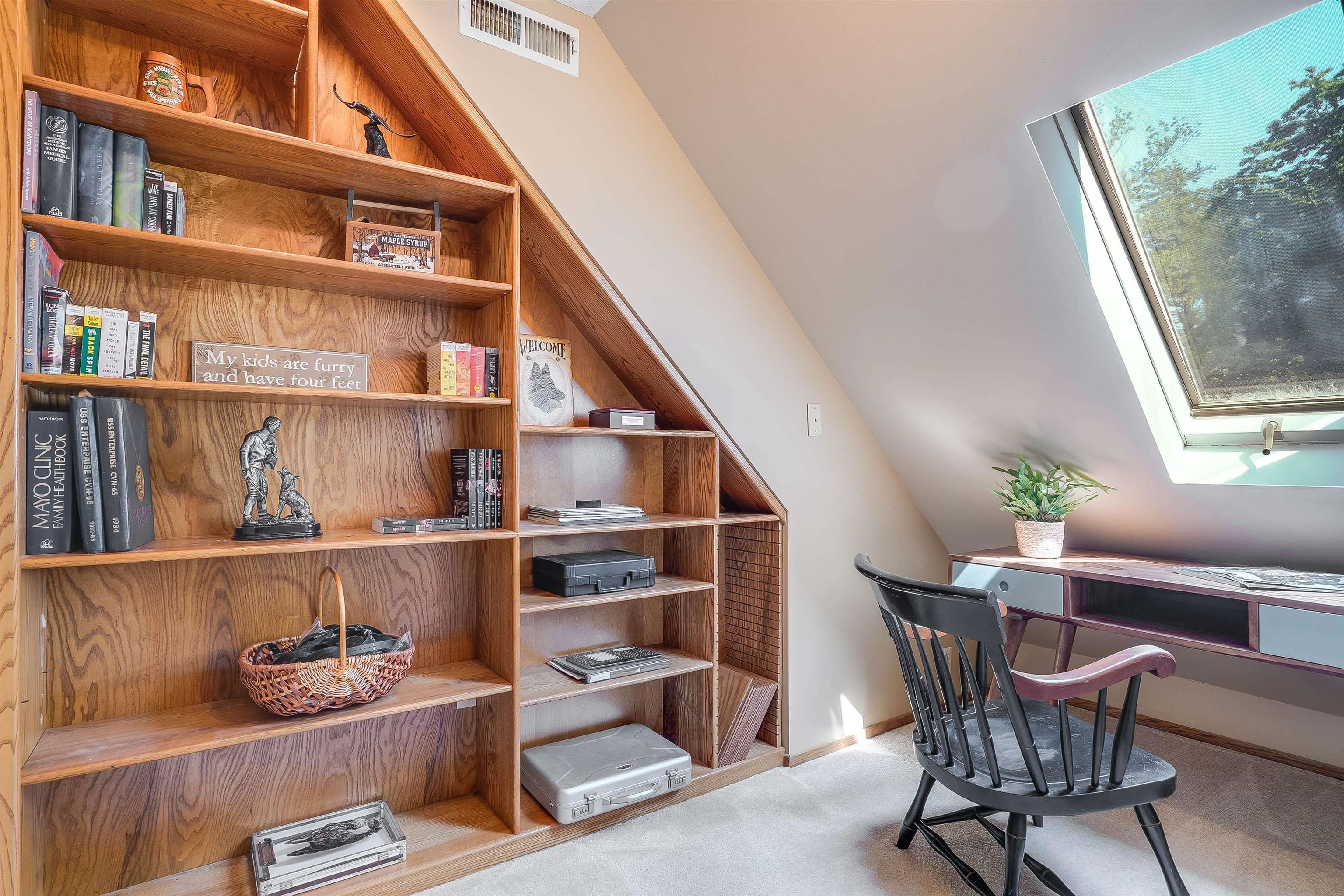 91 Hardy Road Bedford, NH 03110 - Photo 18 of 39