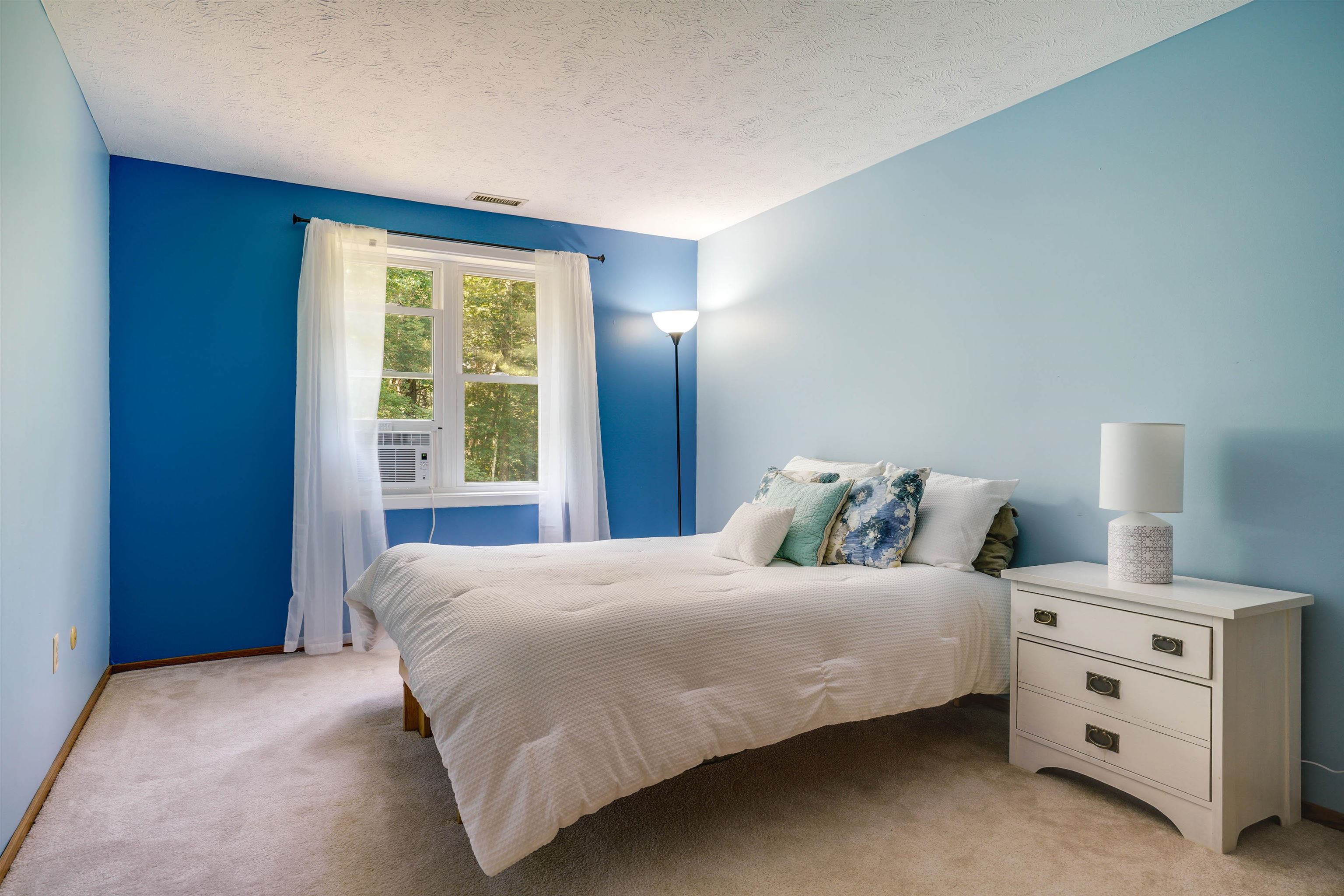 91 Hardy Road Bedford, NH 03110 - Photo 21 of 39