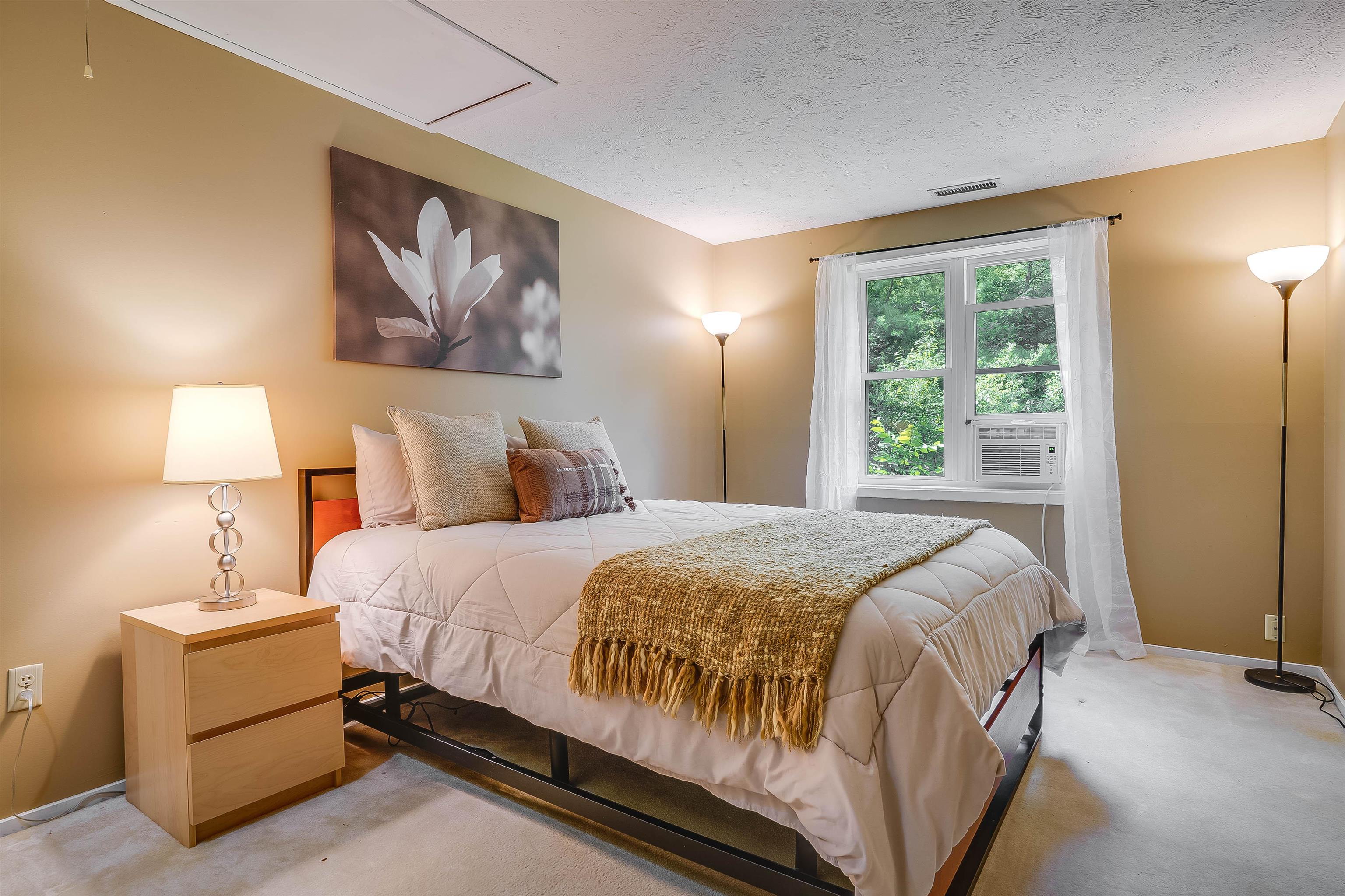 91 Hardy Road Bedford, NH 03110 - Photo 22 of 39