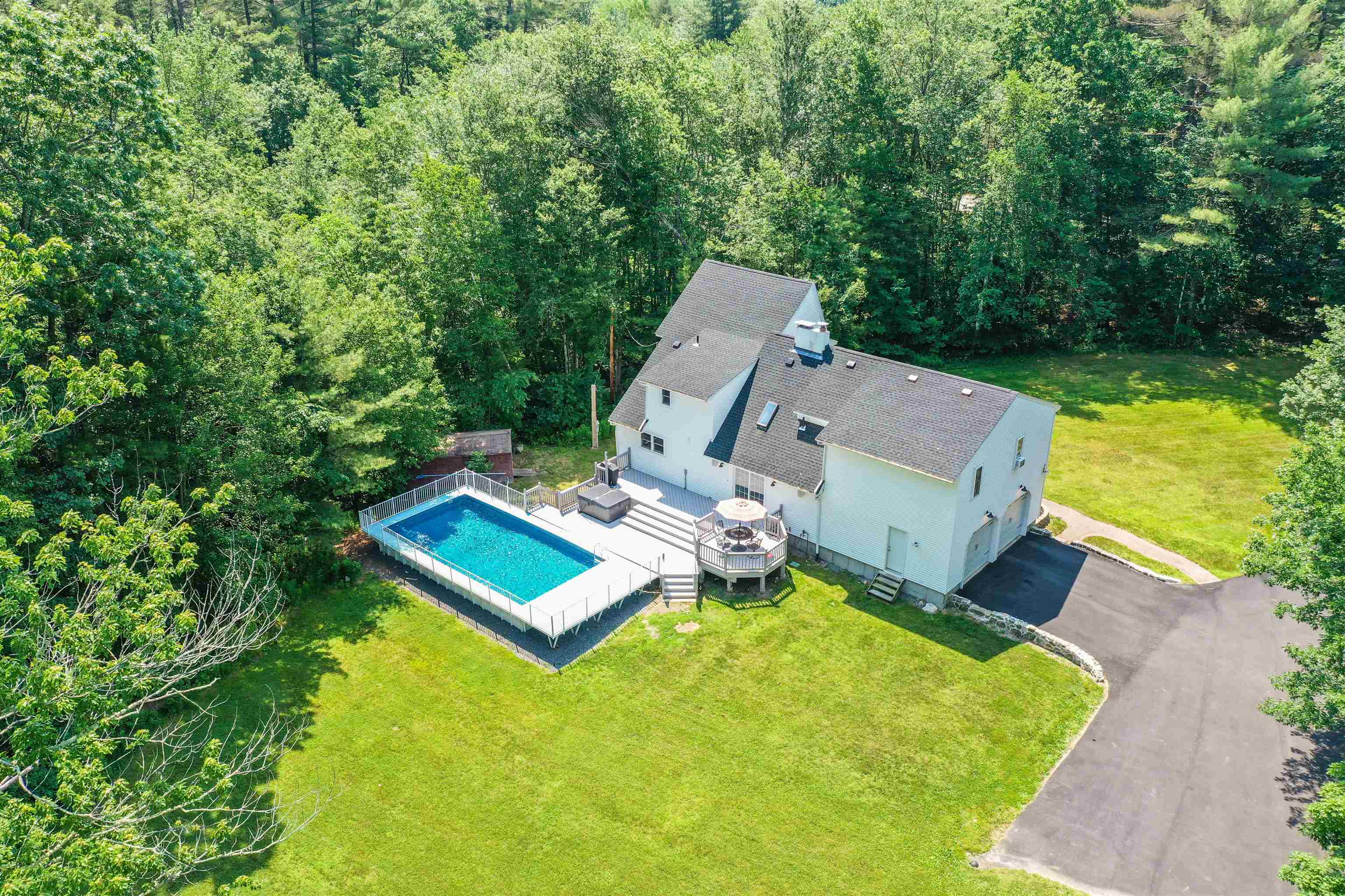 91 Hardy Road Bedford, NH 03110 - Photo 30 of 39