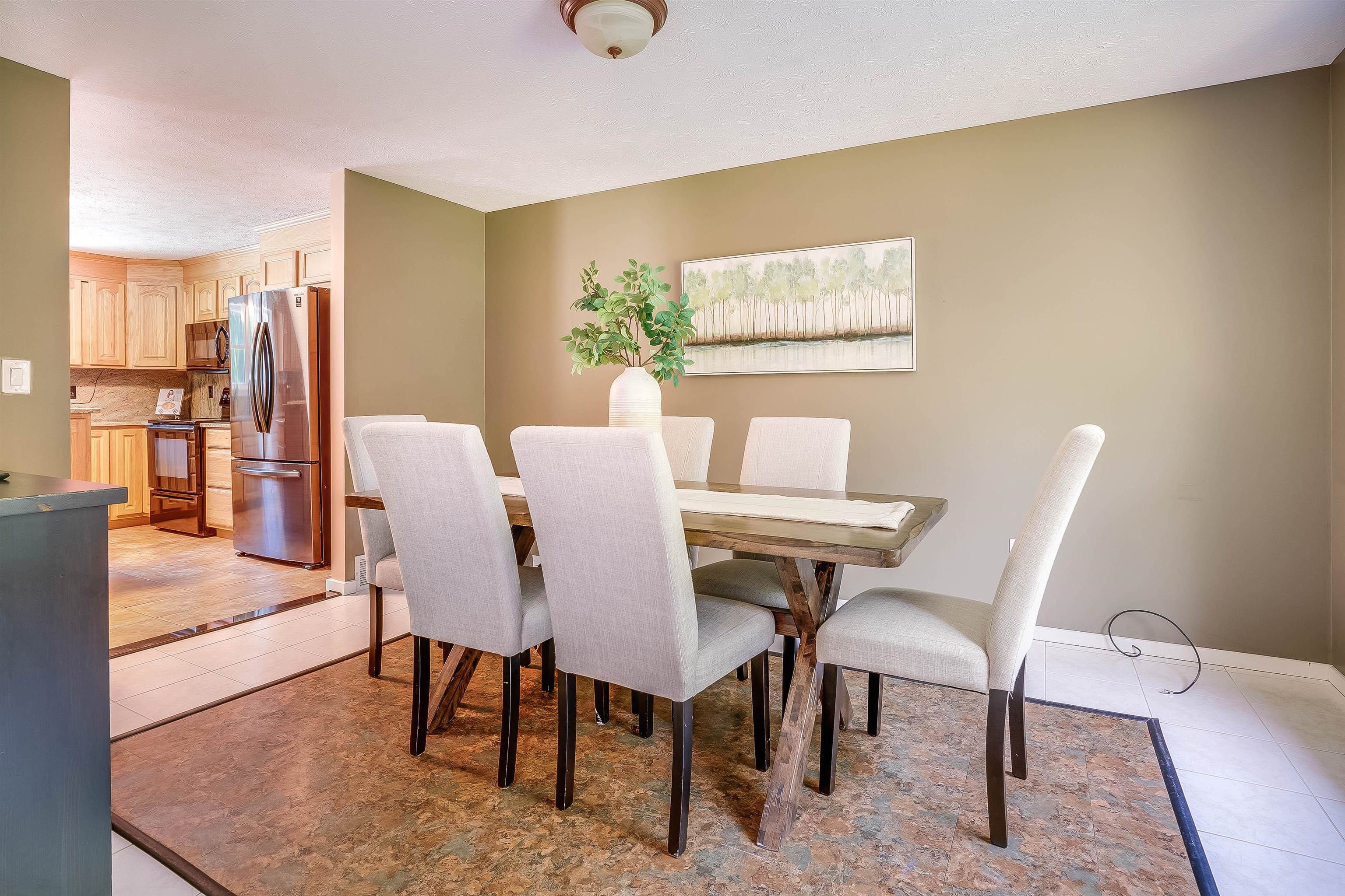 91 Hardy Road Bedford, NH 03110 - Photo 3 of 39