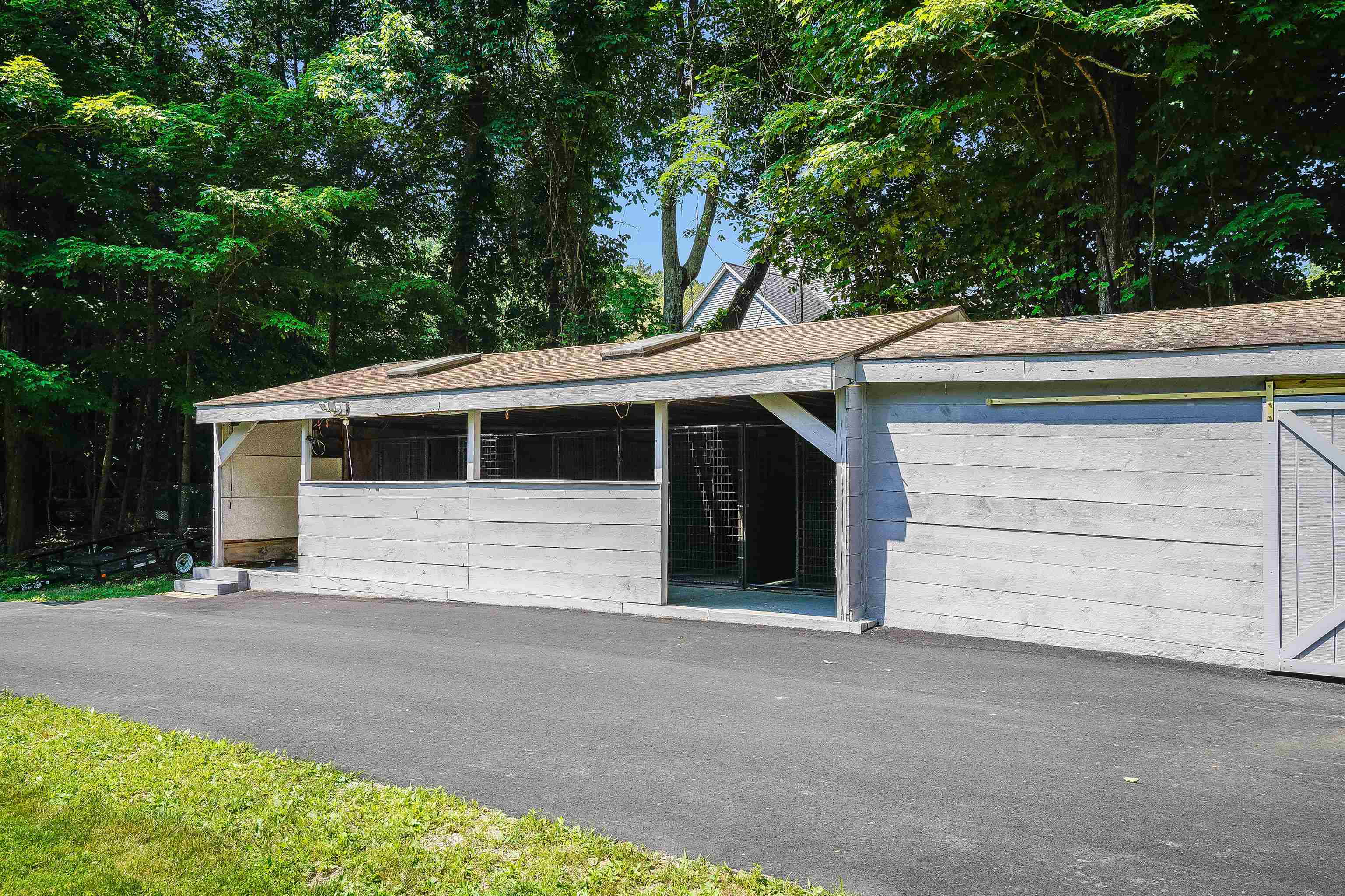 91 Hardy Road Bedford, NH 03110 - Photo 31 of 39