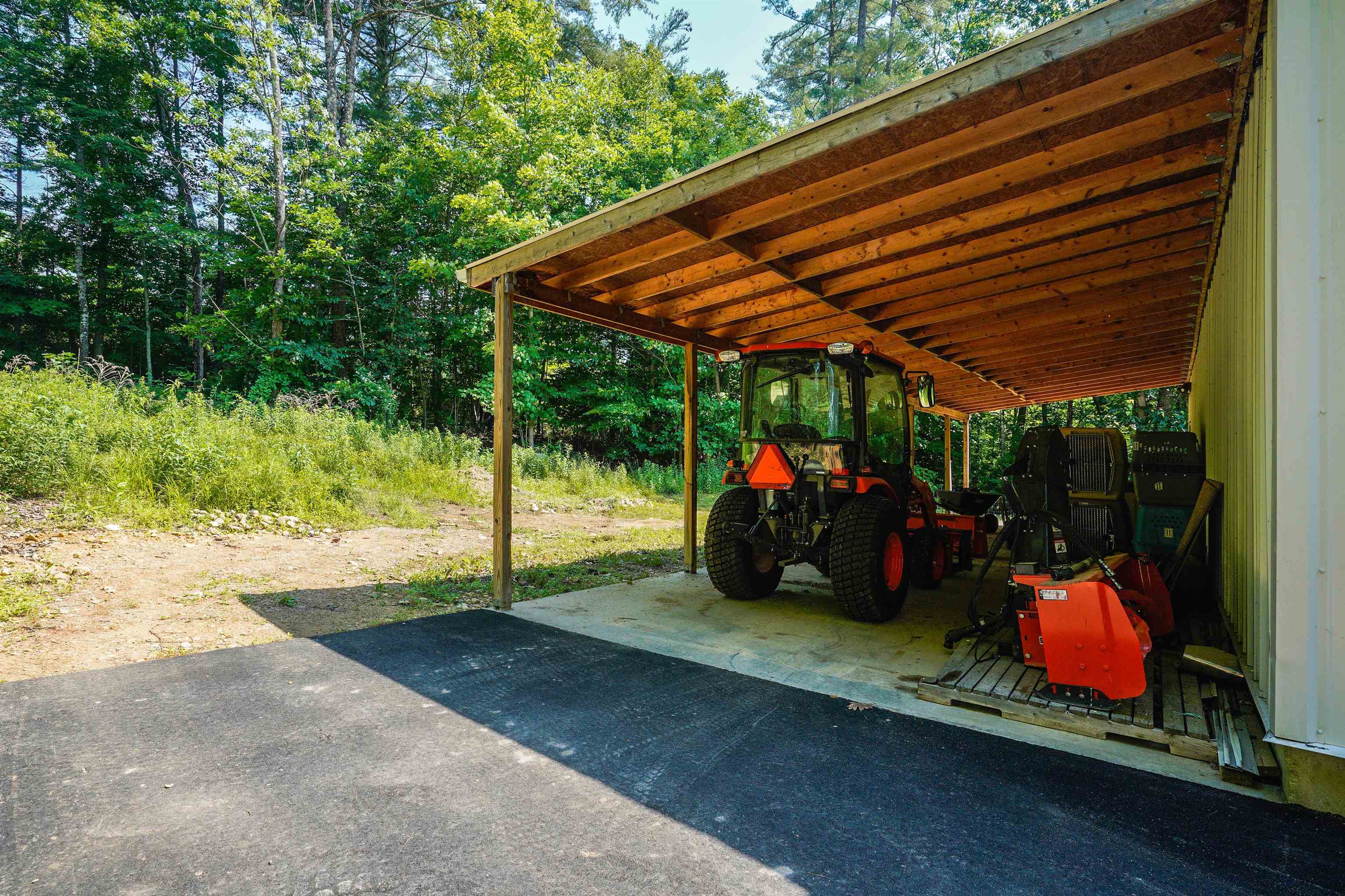 91 Hardy Road Bedford, NH 03110 - Photo 33 of 39