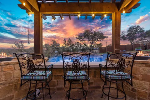 $1,549,000 | 1325 Likeness Road, Spicewood, TX 78669