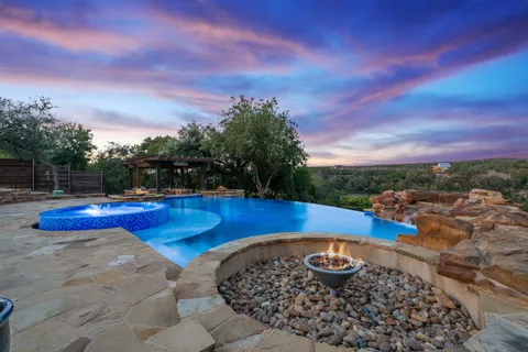 $1,549,000 | 1325 Likeness Road, Spicewood, TX 78669