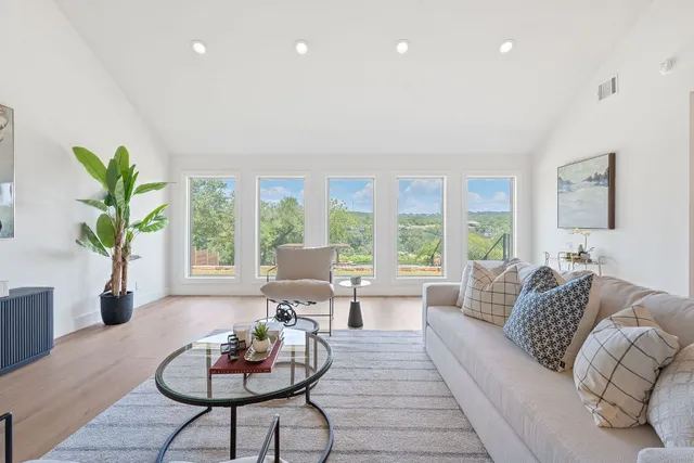 $1,549,000 | 1325 Likeness Road, Spicewood, TX 78669