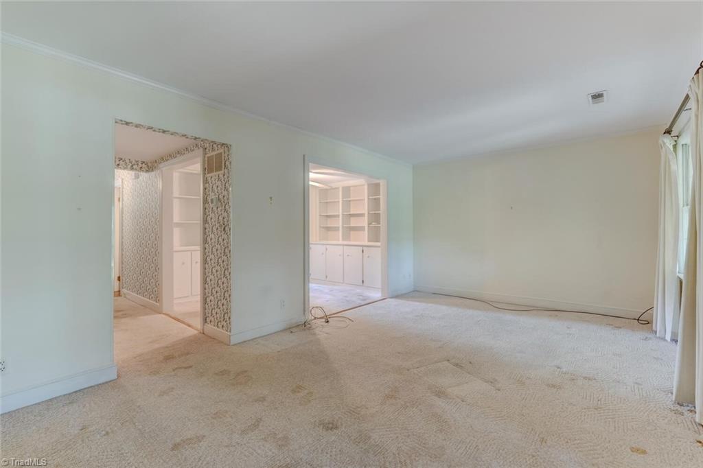 2902 St Marks Road Southwest, Unit D Winston-Salem, NC 27103 - Photo 4 of 23 Living Room