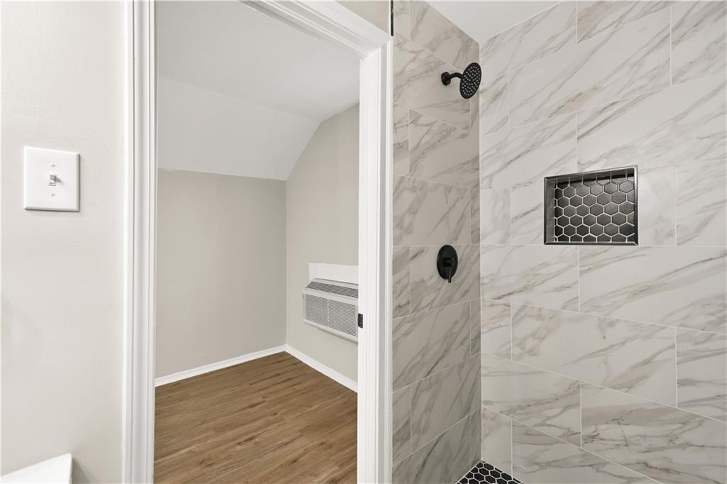 819 Blossom Street Southwest Atlanta, GA 30310 - Photo 39 of 77