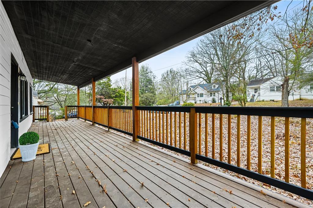 819 Blossom Street Southwest Atlanta, GA 30310 - Photo 6 of 77