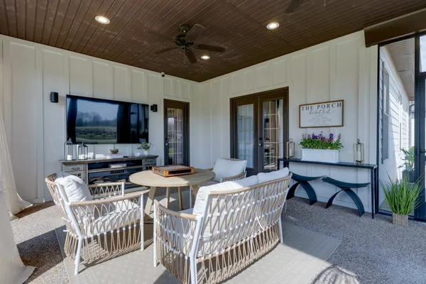 $1,175,000 | 514 Corinth Road, Portland, TN 37148