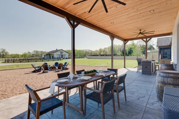 $1,175,000 | 514 Corinth Road, Portland, TN 37148