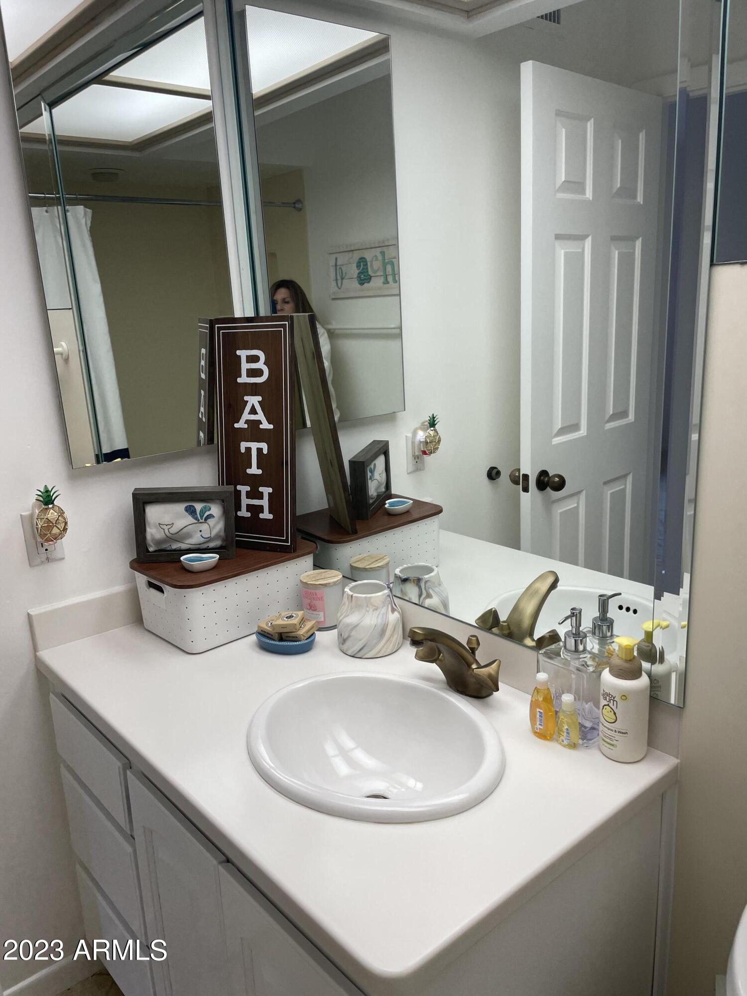 7760 East Gainey Ranch Road, Unit 27 Scottsdale, AZ 85258 - Photo 27 of 34 second bath
