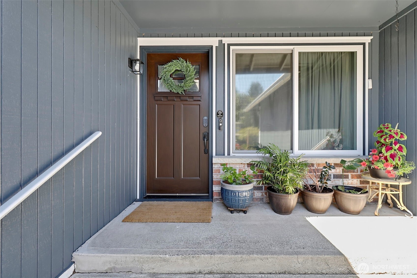 914 South 30th Place Renton, WA 98055 - Photo 3 of 38 Gallery Image 3