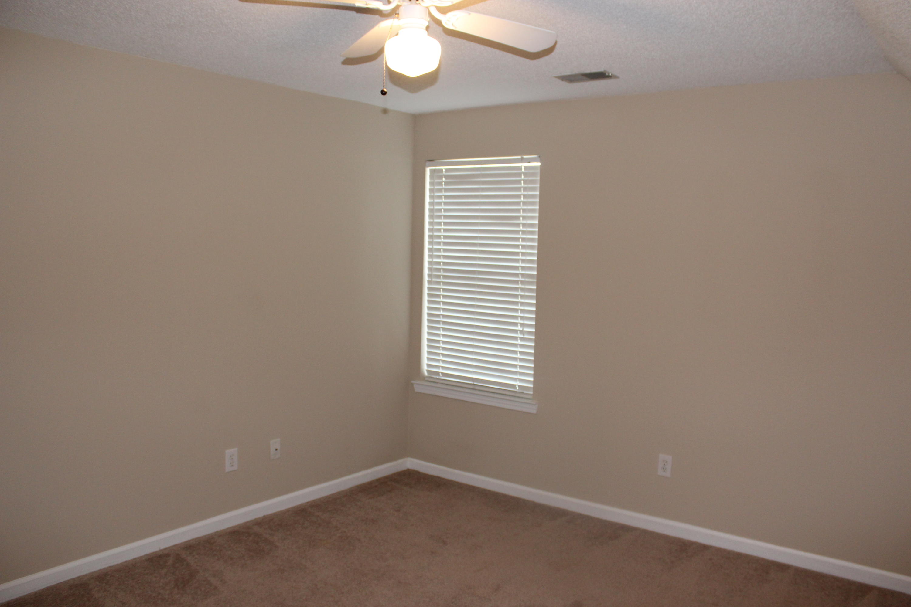 3352 Queensgate Way Mount Pleasant, SC 29466 - Photo 22 of 25 IMG_3325