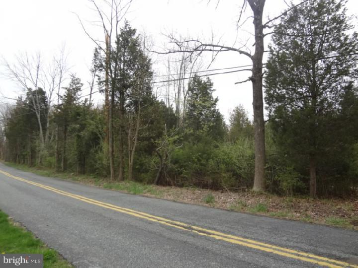 2389 Little Road Perkiomenville, PA 18074 - Photo 2 of 6 Gallery Image 2