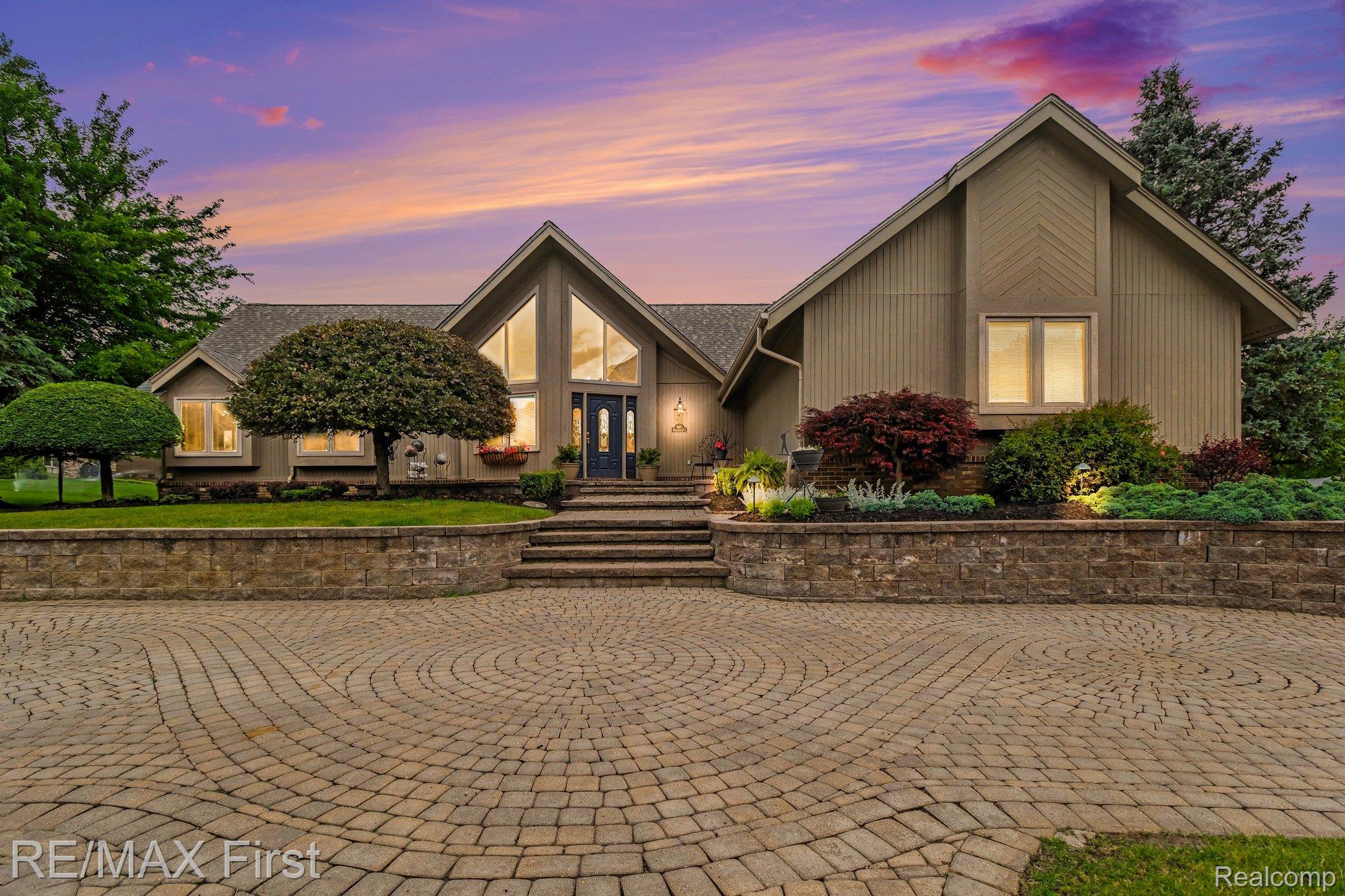 601 Brookwood Lane East Rochester, MI 48309 - Photo 4 of 36 001_file_5381.jpg