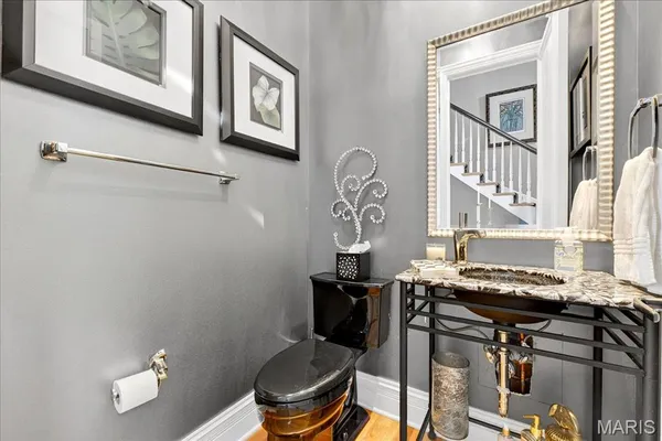 $3,500,000 | 10600 Country View Drive, Creve Coeur, MO 63141