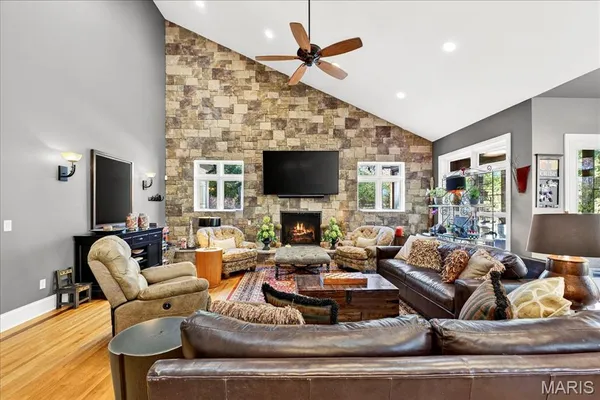 $3,500,000 | 10600 Country View Drive, Creve Coeur, MO 63141